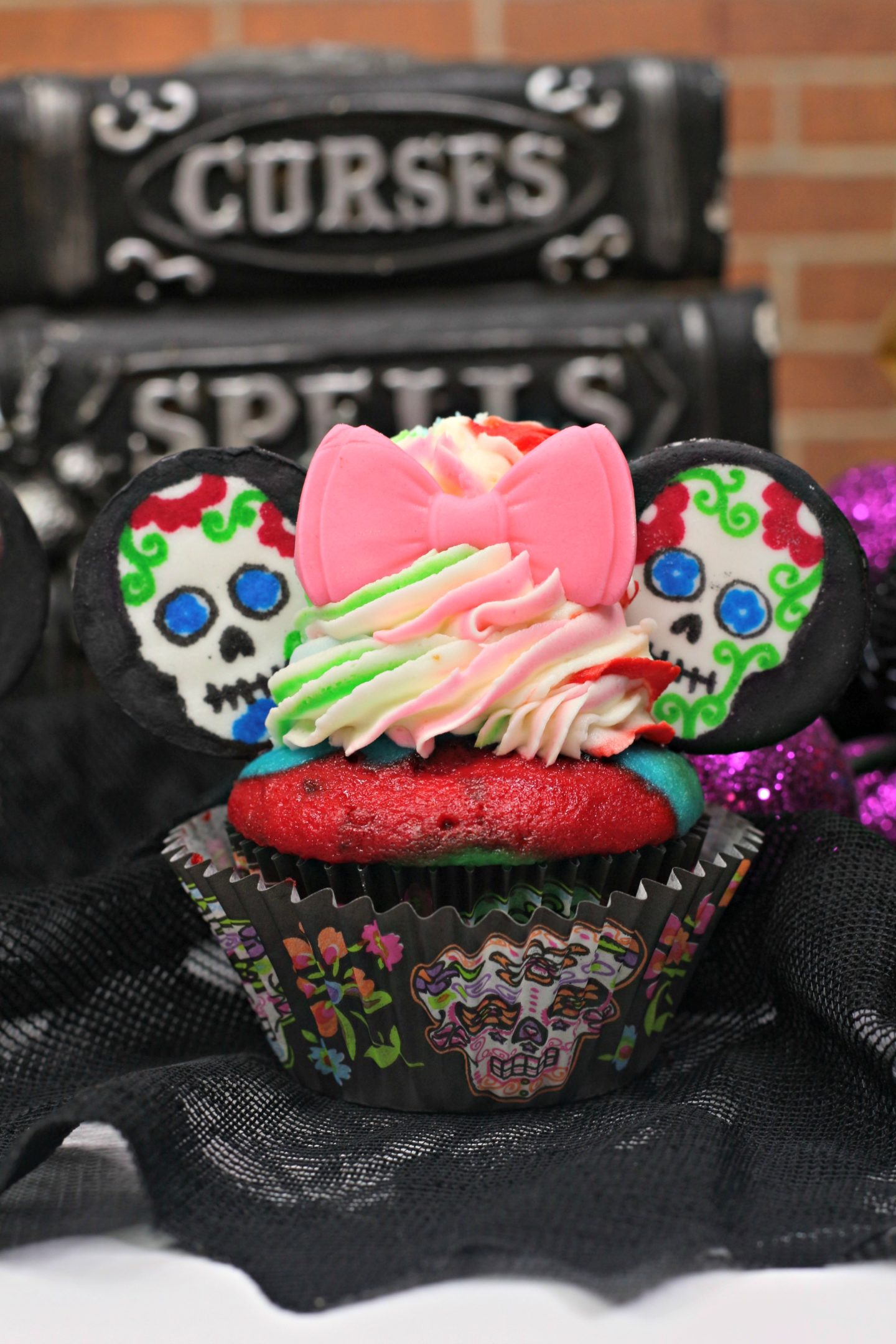 Day of the Dead Minnie Mouse Cupcakes