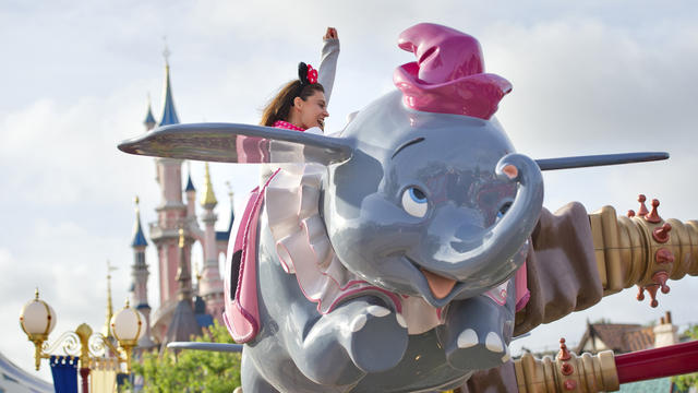 Under 5s at Disneyland Paris Dumbo Ride