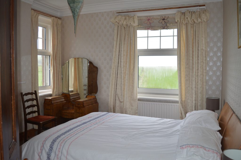 Hartrees House main bedroom