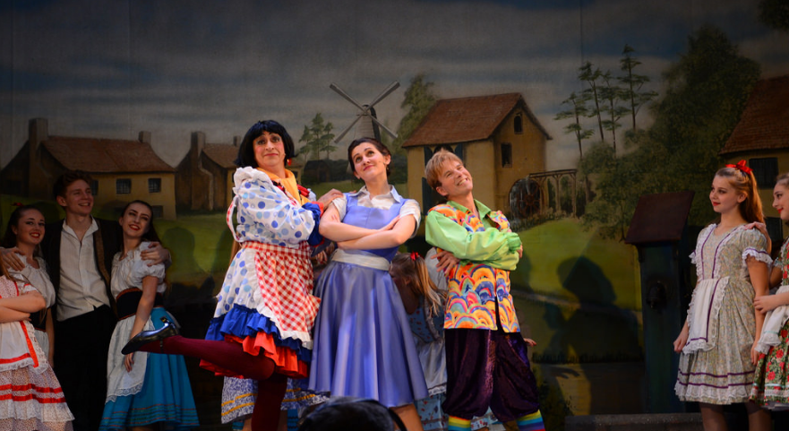 freddy, belle and Cherie Beauty and The Beast Marina Theatre Lowestoft