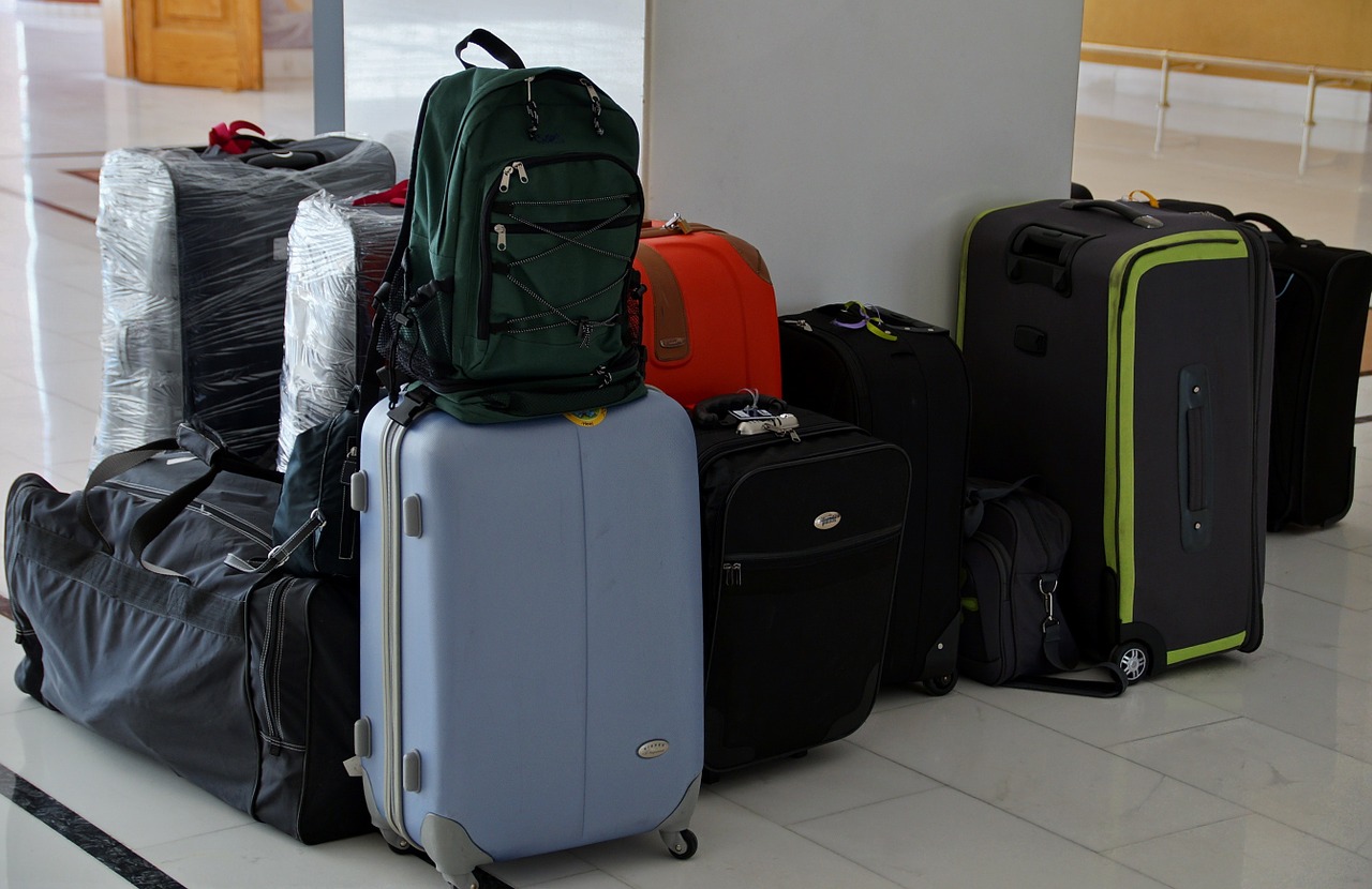 bundle of family suitcase luggage