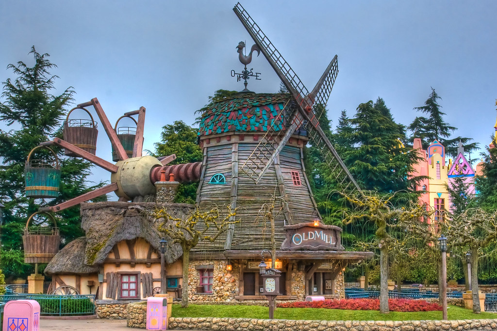 extinct Disneyland Paris attractions The Old Mill