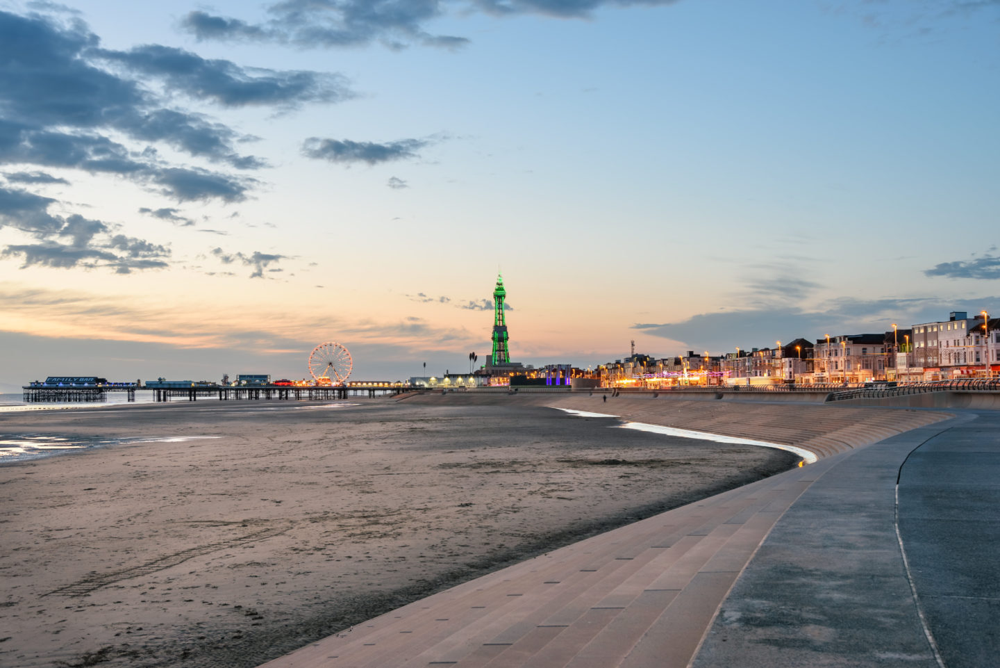 best beaches in England - blackpool south beach