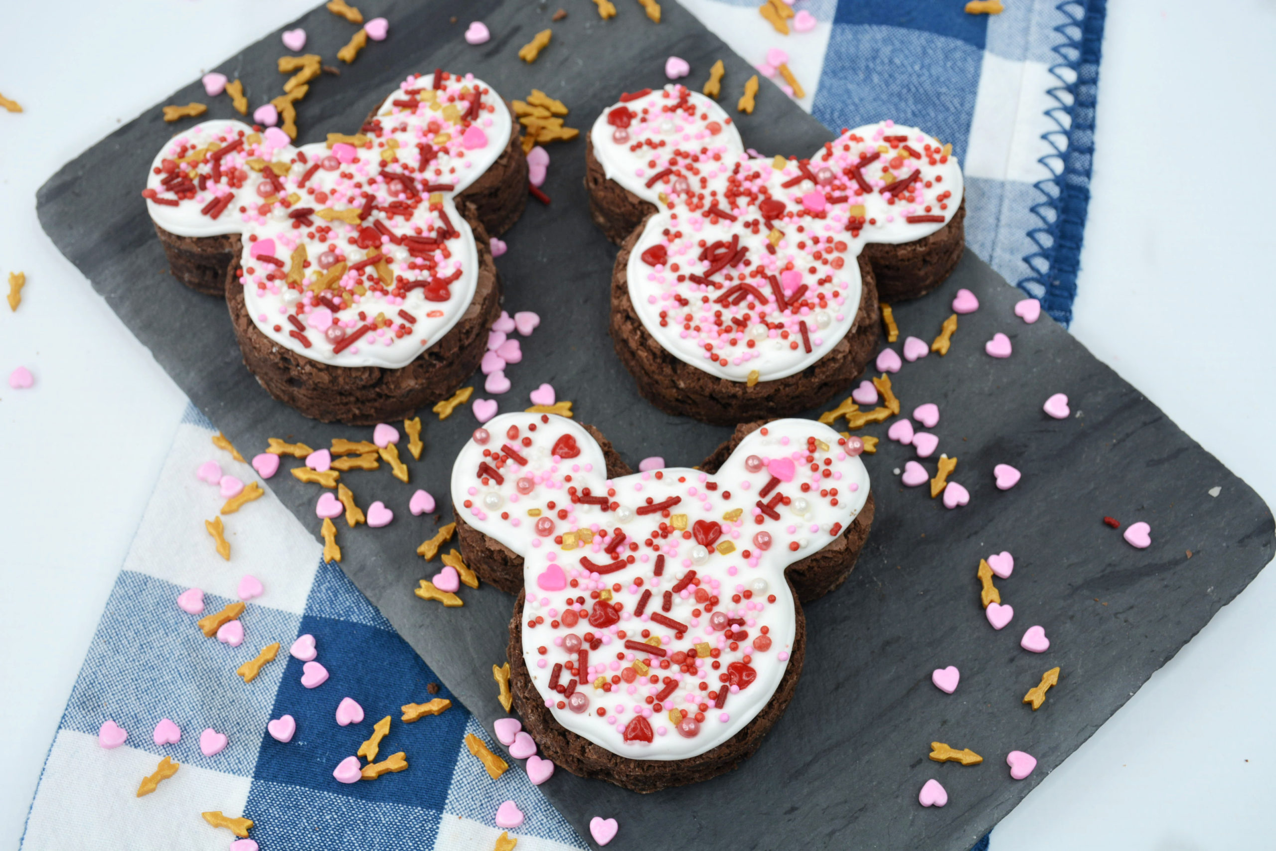 Mickey icing image Cookies – BakeAvenue