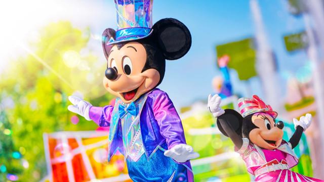 Stunning Disneyland Paris Parades and Shows For 2022