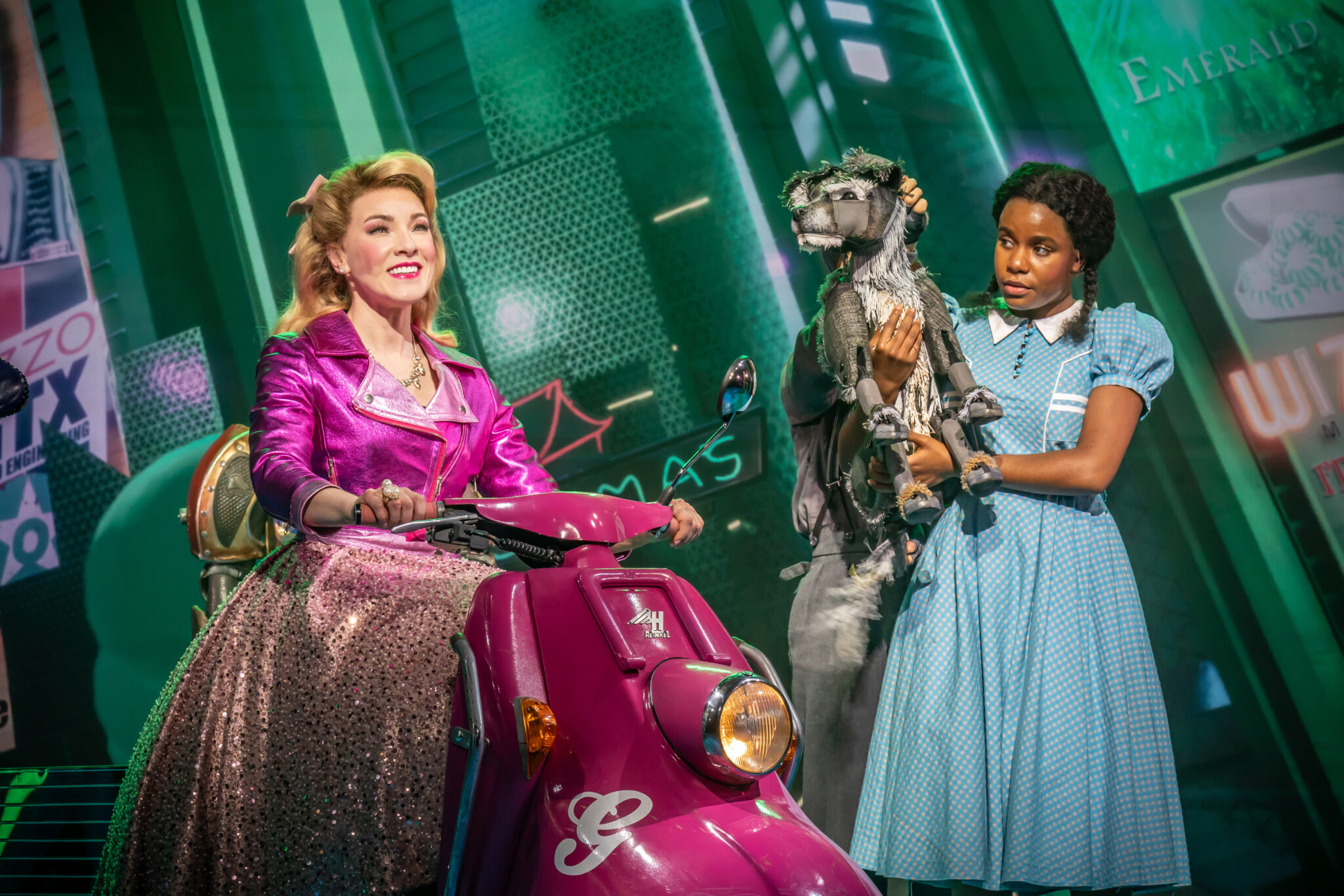 The Wonderful Wizard Of Oz Tour Swirls Into Norwich 2024